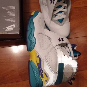 Air Jordan 8 Retro